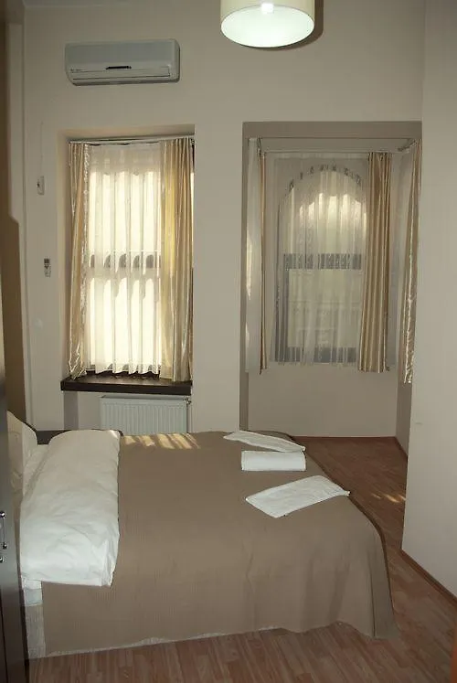 Melek Hotels Pera Istanbul 4*,